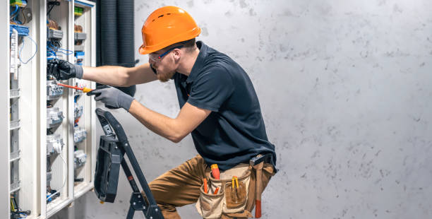 Best Local Electrician Companies  in Forest Heights, MD